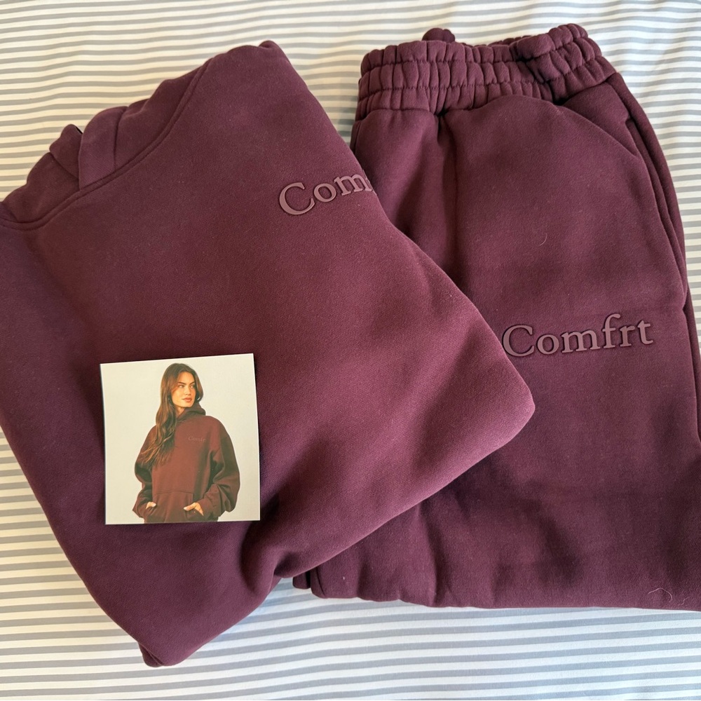 Elegant Women's Plum Hoodie - Picture 4 of 6